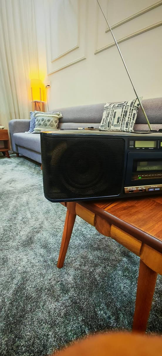 مسجل بانوسونك ياباني اصلي مسجل وراديو وسيدي  نظافة 90 % شغال فقط الراديو والمسجل موضح بالفديو للاستفسار الاتصال على الرقم ***********  خلي سعر وبالعافيه عليك
