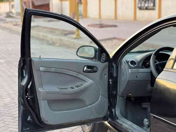 السلام عليكم من رخصت مدير الكروب
اخوان سارة ساسوكي فورنزا موديل ٢٠٠٧ حلو جاهزة 
تخم تاير باتري جديد بسمي سنوية ٢٠٢٧ مكينة جديدة 
سنتر لك كهربايت جديدة مكان السيارة بغداد الحسينية
السعر ٤٧ بيهامجال بسيط ***********
