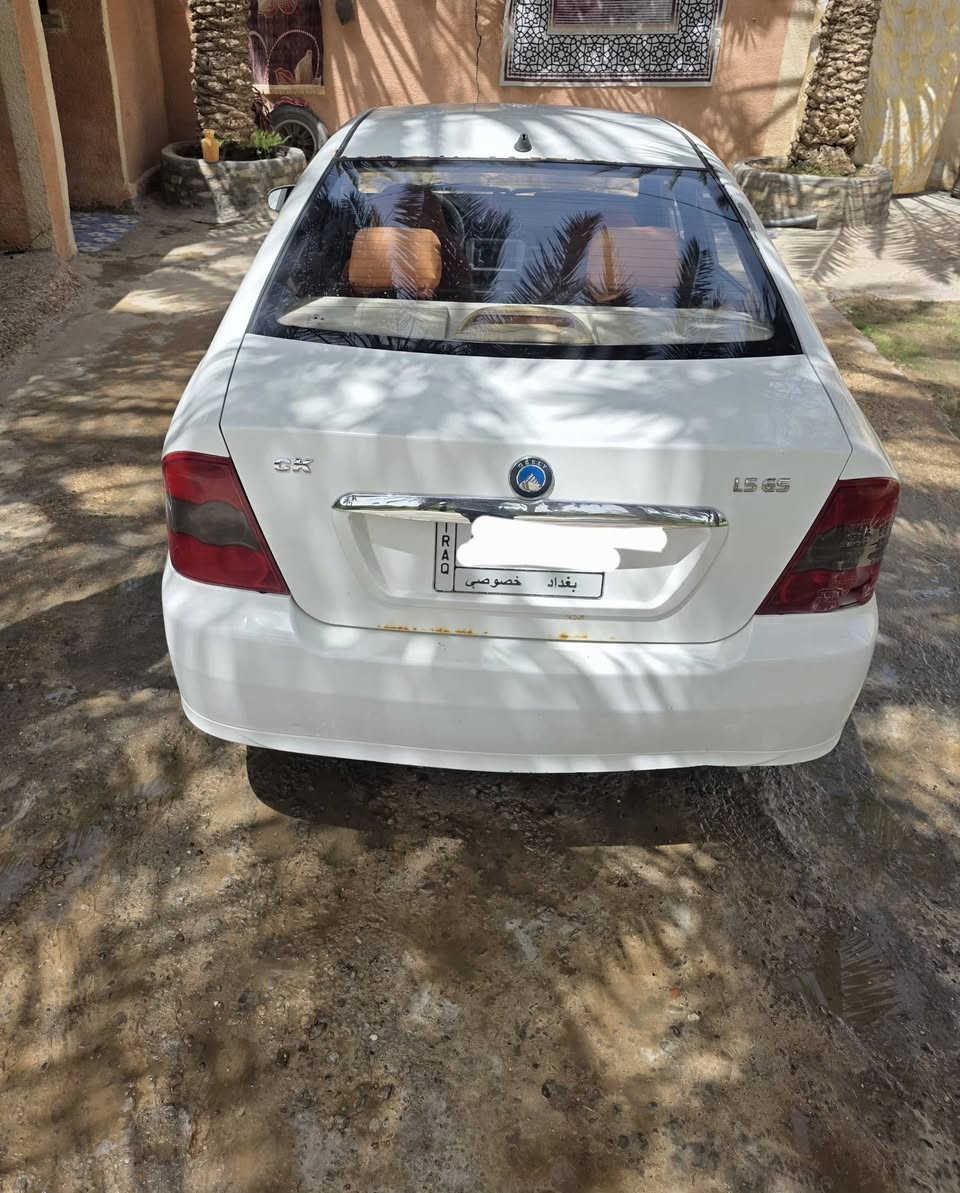 السلام عليكم 
للبيع جيلي ck موديل ٢٠١١ رقم بغداد
سياره نضيفه وخير من الله للبيع مستعجل 
باقي التفاصيل ***********
