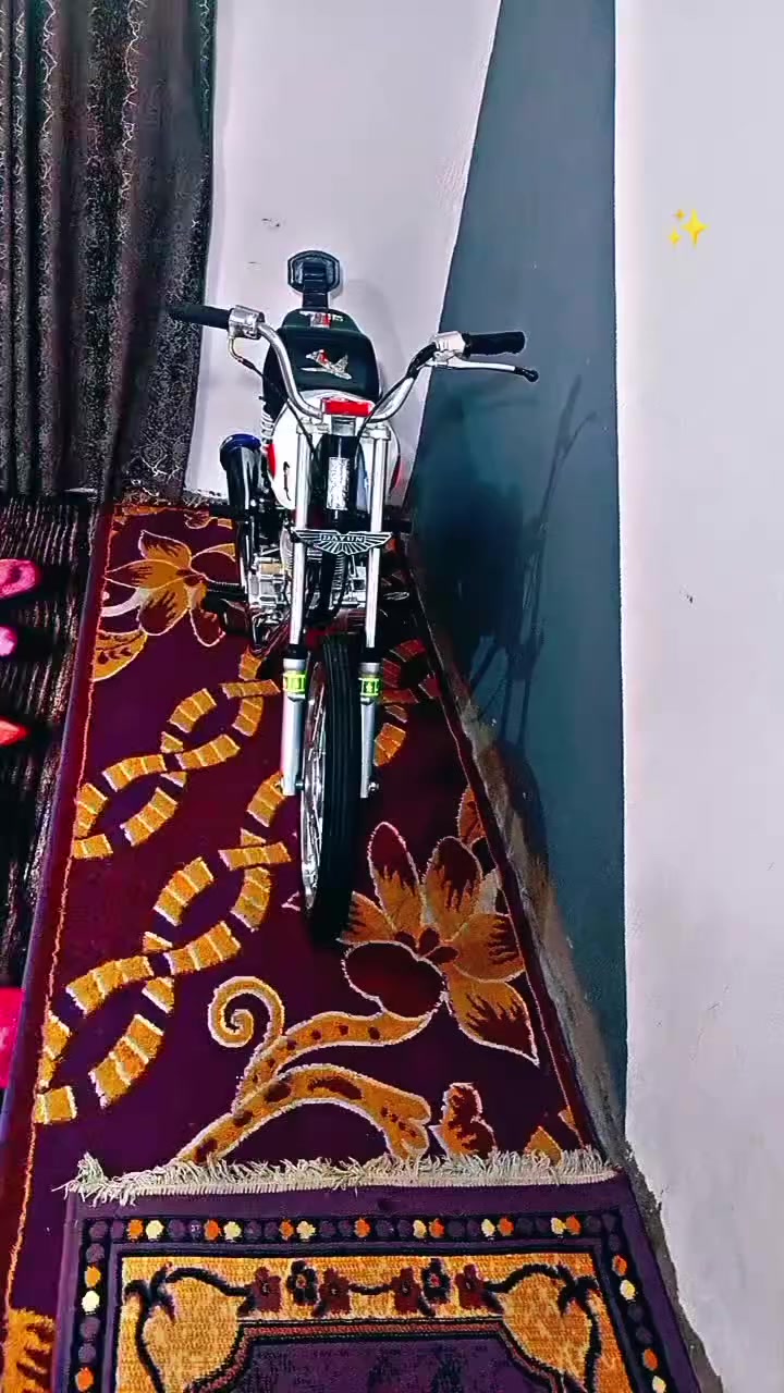 السلام عليكم دراجه للبيع نامه تيربو اوراق اصولي شاصي ارشه 15 اصولي المكان طويريج تعمير 27 السعر 825 وبيها مجال ***********✨
