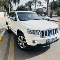 @جيب 11فول جلدداخل عسلي بسمي رقم دولي السيارة كلين بس كار بالباب الخلف...