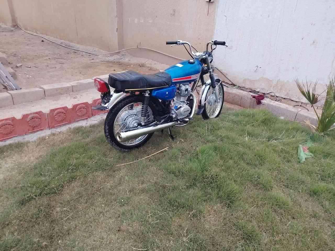 دراجه جديده بدون
***********
