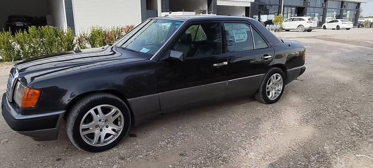 سلام عليكم بيع سريع مرسيدس موديل 91 دواخل جلد جامات كهربائي محرك بطه تخم تاير جديد صدر جديد رقم اربيل شرط تحويل سعر 45قفل ***********
