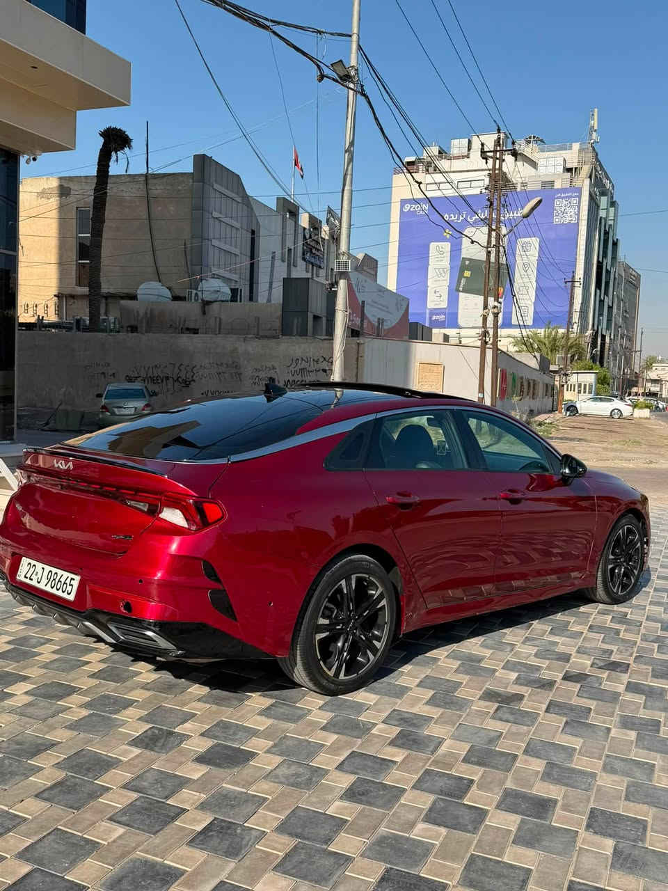 السلام عليكم
السلام عليكم  K5 Getty Line موديل 2022 رقم  اربيل الجديد ب اسمي شرط التحويل هزه جديده يعني  ميحتاج تهزها 
بيها تبديل جاملغ و باب الخلفي عكس السايق  مبدل نفس اللون و بيها بارد بالجنطة
ماشية 75 mil
فول موصفات 
مكينة 1600تيربو المرغوب 
 بانوراما
بصمة
دركة (D) و ختم getty line
كشنات جلد و كهرباء 
تحكمات ستيرن 
تحديد مسار 
راذار امامي خلفي 
فول موصفات معروفة موصفاتها 
السعر143 و بيها مجال بسيط 
مكاني بغداد الكرخ 
***********
