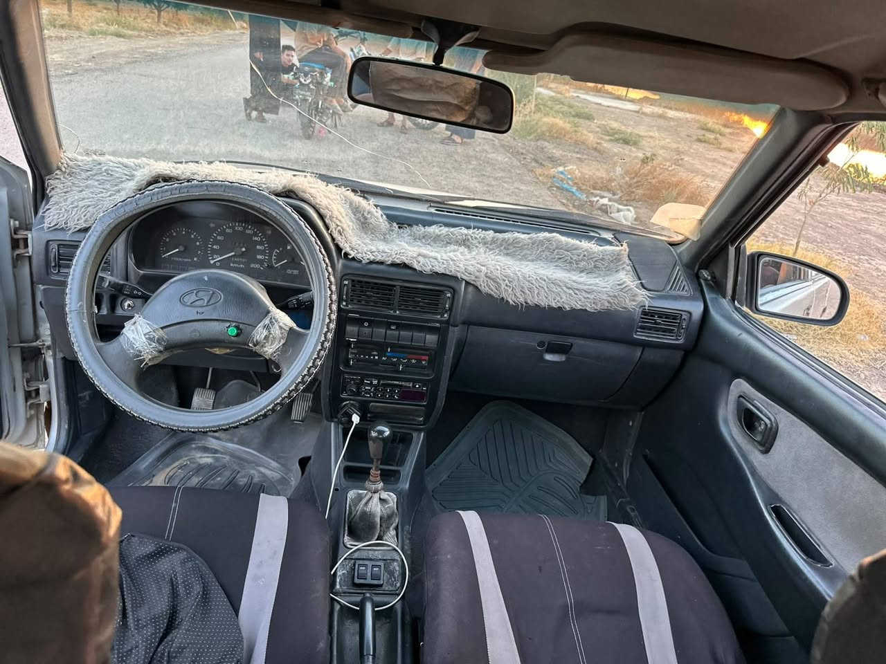 سياره هونداي رقم بغداد موديل ٩٣ تحويل أو وكاله السعر ٢٥ وليه مجال  ***********

