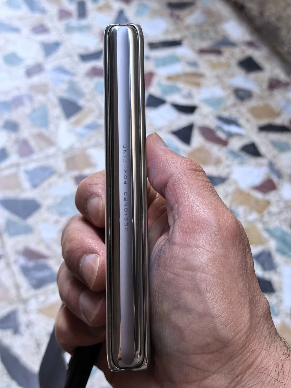 ((للبيع او للمراوس))

اوبو فايند ان __ Oppo Find N
لون ابيض
ذاكره 256

الجهاز بحاله ممتازه، نظافة 97% بي ضربه صغيره موضحة بالصور غيرها مبي اي شي ومداخل تصليح ابد..
غراضه كارتونه وگڤر
مكاني بغداد وماعندي توصيل

للتبديل.. طبعا افضل موبايل ارخص واخذ فرق
السعر 600 الف وبي مجال
للتواصل ع الخاص او على رقمي

*********** بغداد, العراق
