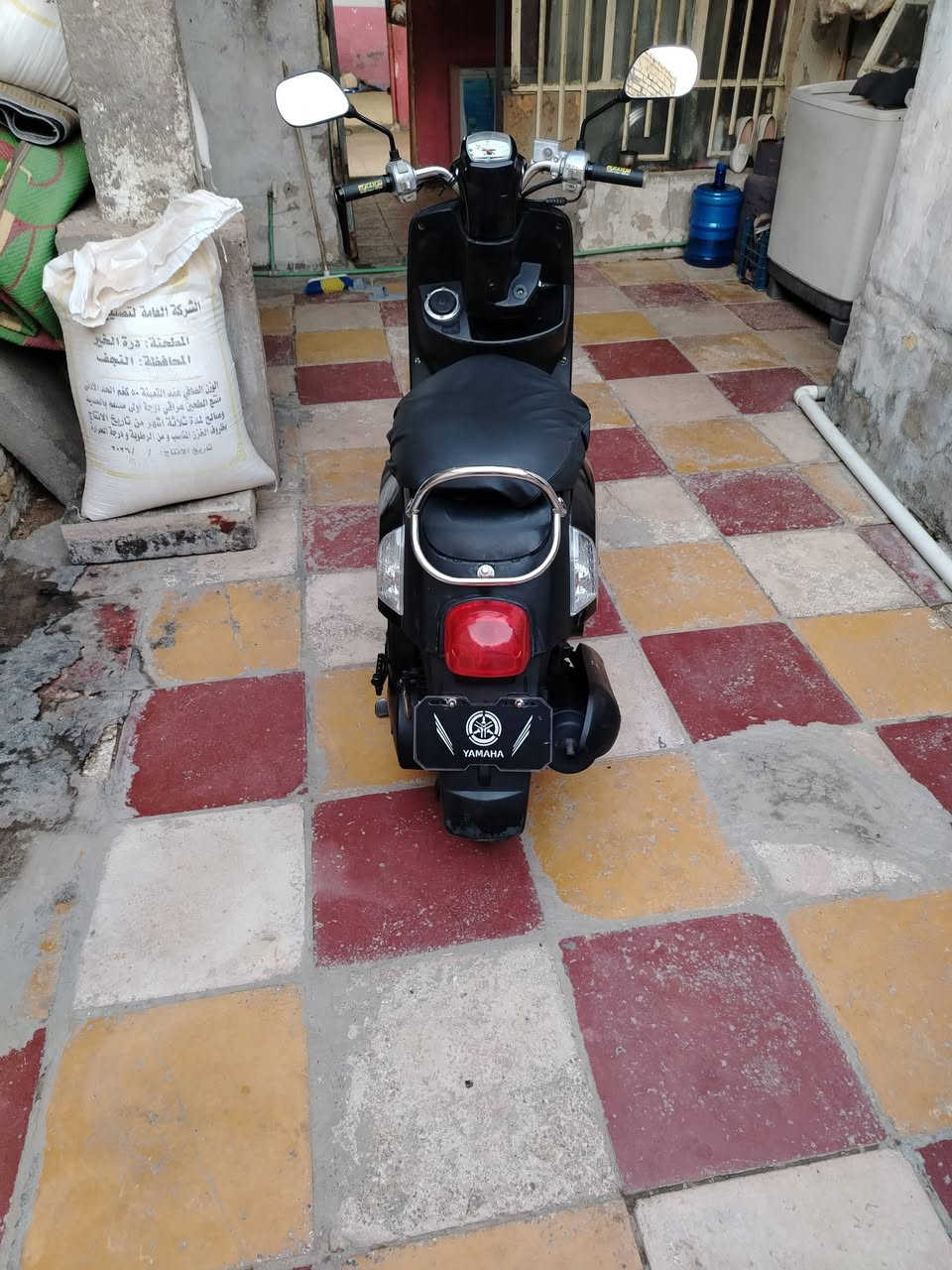 السلام عليكم دراجه للبيع سعر 650 وبيها مجال للطيبين مكان الدراجه النجف الاشرف حي العسكري دراجه ما مفتوحه دراجه نظيفه موديل 2009 دراجه نقرستي فندور كهربائيات كلها شغاله اربع عشائر هاي ناصي لا يزنون***********
