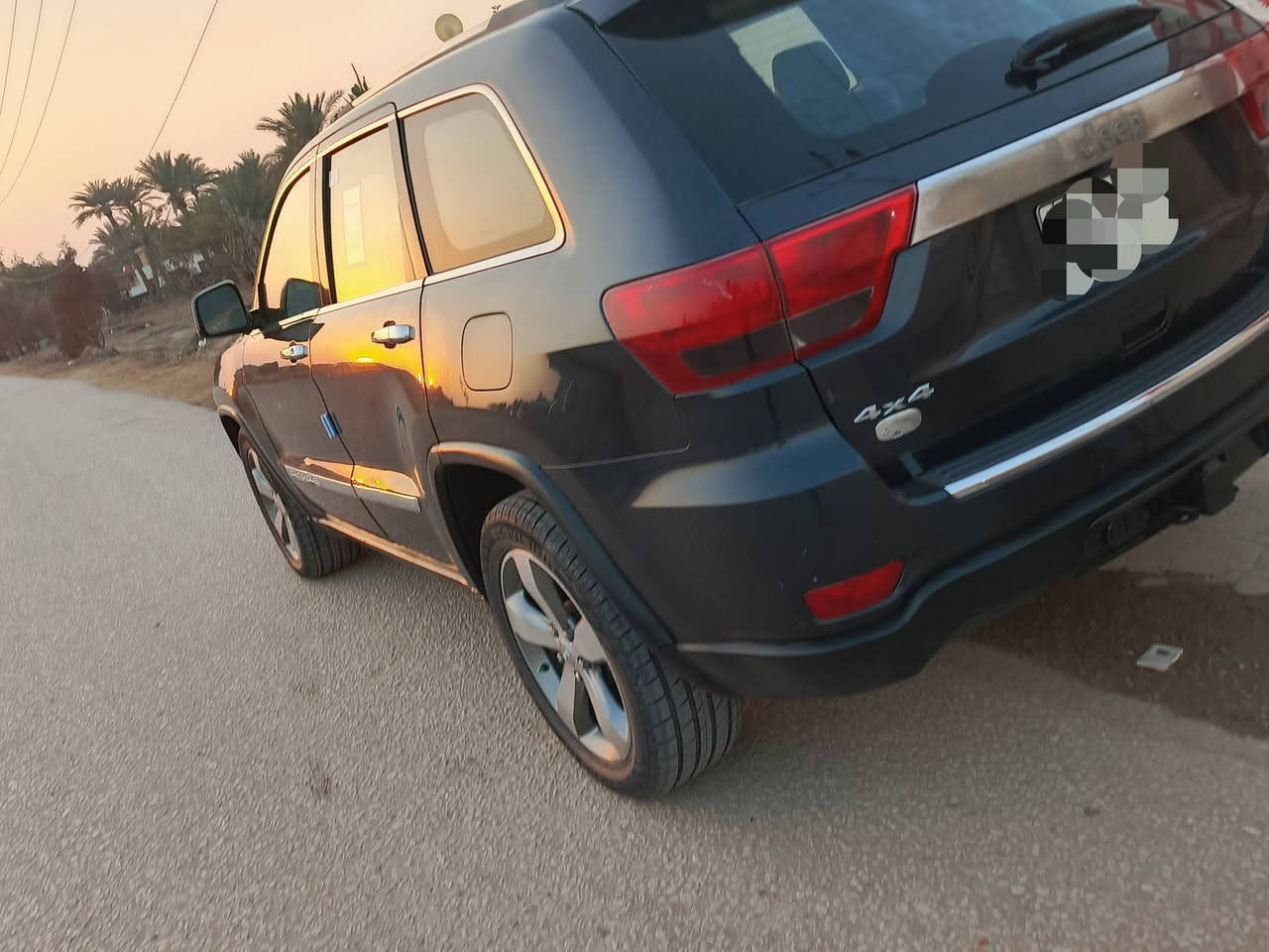 السياره مواصفات جكات فورويل بنرامه اشاير مري تشغيل عن بعد جنطه كهربائيّة تبريد قطعتين يدات نيكل  مكينه 6سلندر تخم تاير جديد حداديه جديده  ويل 20 مكاني وبعدبيهامواصفات هواي بلحله ***********
