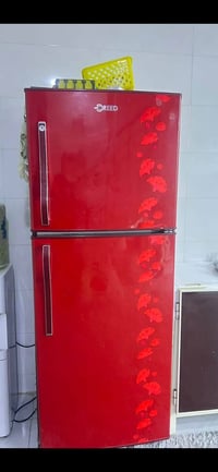 ثلاجه كبيرة • طباخ وفرن شغال • الدورة المهدية الثالثه