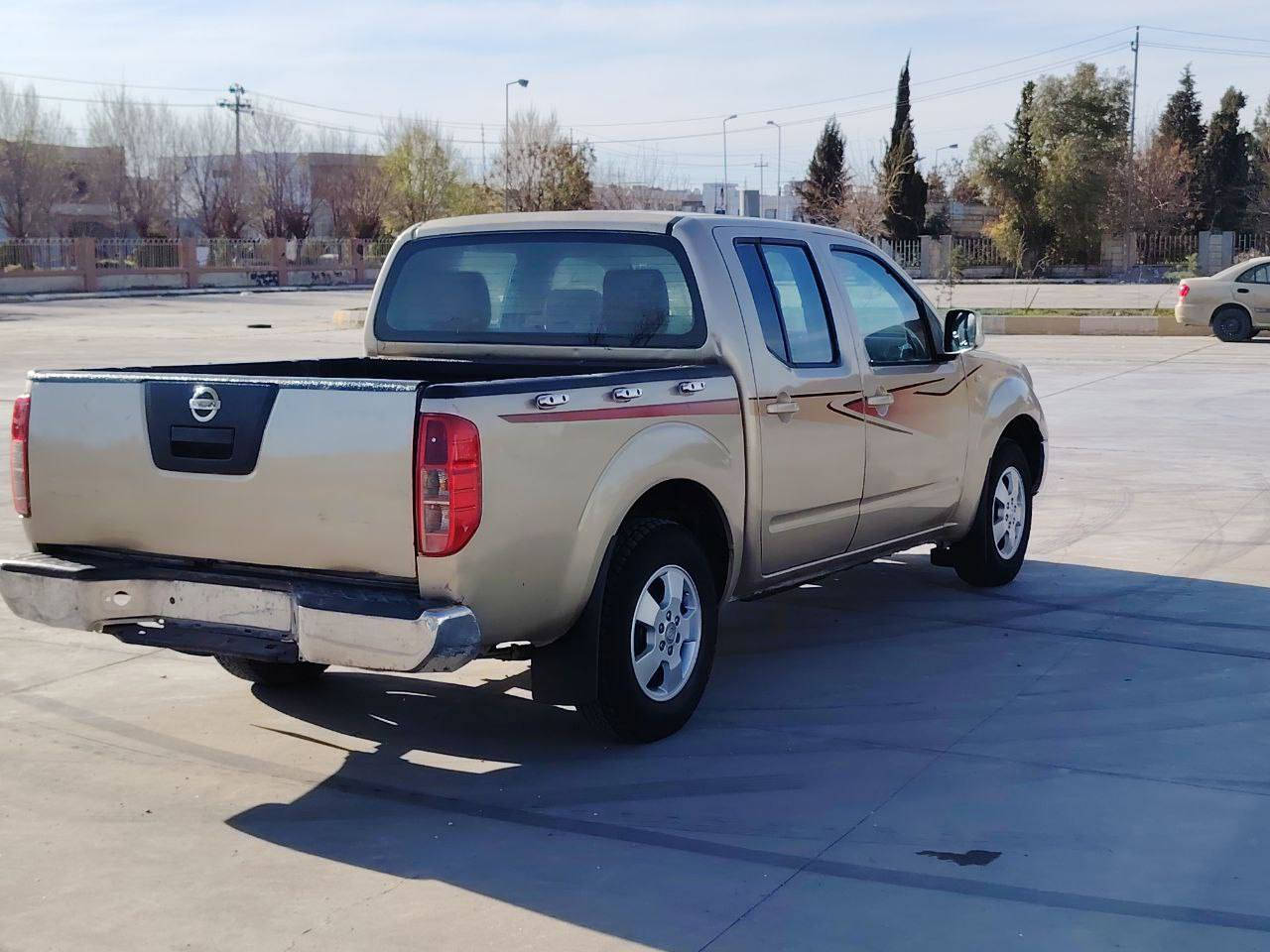 نیسان نەڤارامۆدێل 2010بڕاوەی دوبەی کەفیلی ماڵی مەدەنی دەکەم دەعمولێدراوی نیە حیزام بۆیاخەبۆجوانی گێڕومەکینەی بەشەرت  تەبریت ئیشدەکات بەشەرت کارەبای کامل ئیش دەکات چوارتایەی مام ناوەندی لەژێرە چرکەی تیانیە ماڵی دۆستە سعر50گەڵاومەعمەلەیەبرایانەی تایە شوێن هەڵەبجەی تازە ژم***********ڤایبەرواتساپ لەسەڕەقەمە دار بنديهكان, السليمانية
