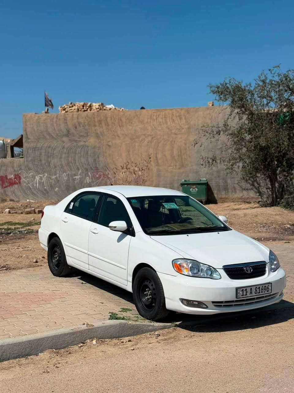 سلام عليكم كرولا نحلة للبيع
السيارة نضيفة جدا المحرك 1800 
مكفولة و الضرر بل جاملغ الخلفي 
من امريكا مكفوله محرك كير بل صندوك


**إذا كنت صاحب هذا الإعلان وتريد حذفه لأي سبب، رجاءا أرسل رسالة إلى الدعم الفني**