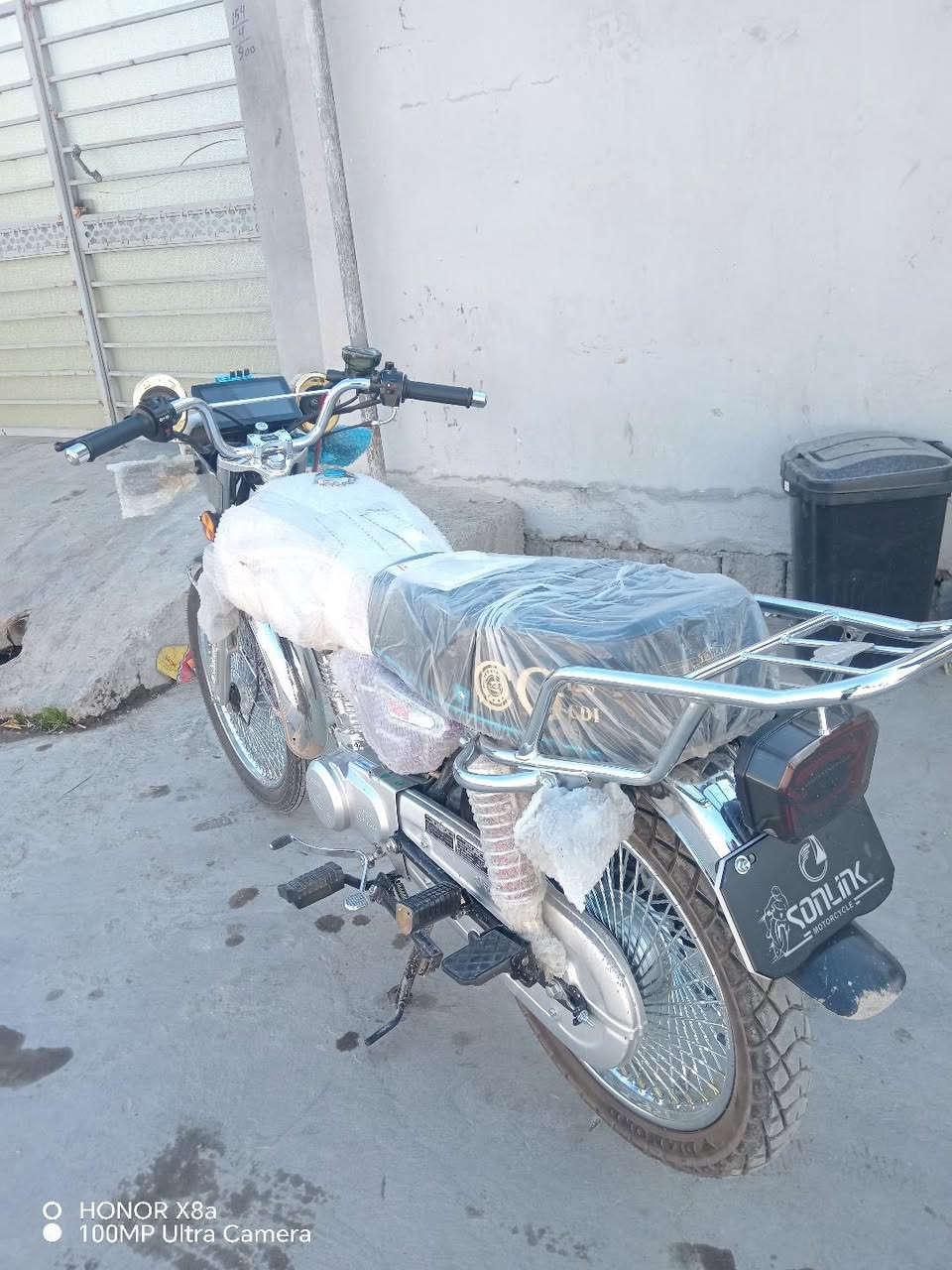 دراجه لل بيع مكان كركوك سعر ٨٠٠بي مجال لل طيبين اذه مو شراي لا دوخني حياتي❤️‍🔥موديل25 سونيك لون بنفسجي صارلي من أسبوع مشتري ***********واتساب متواجد بس
