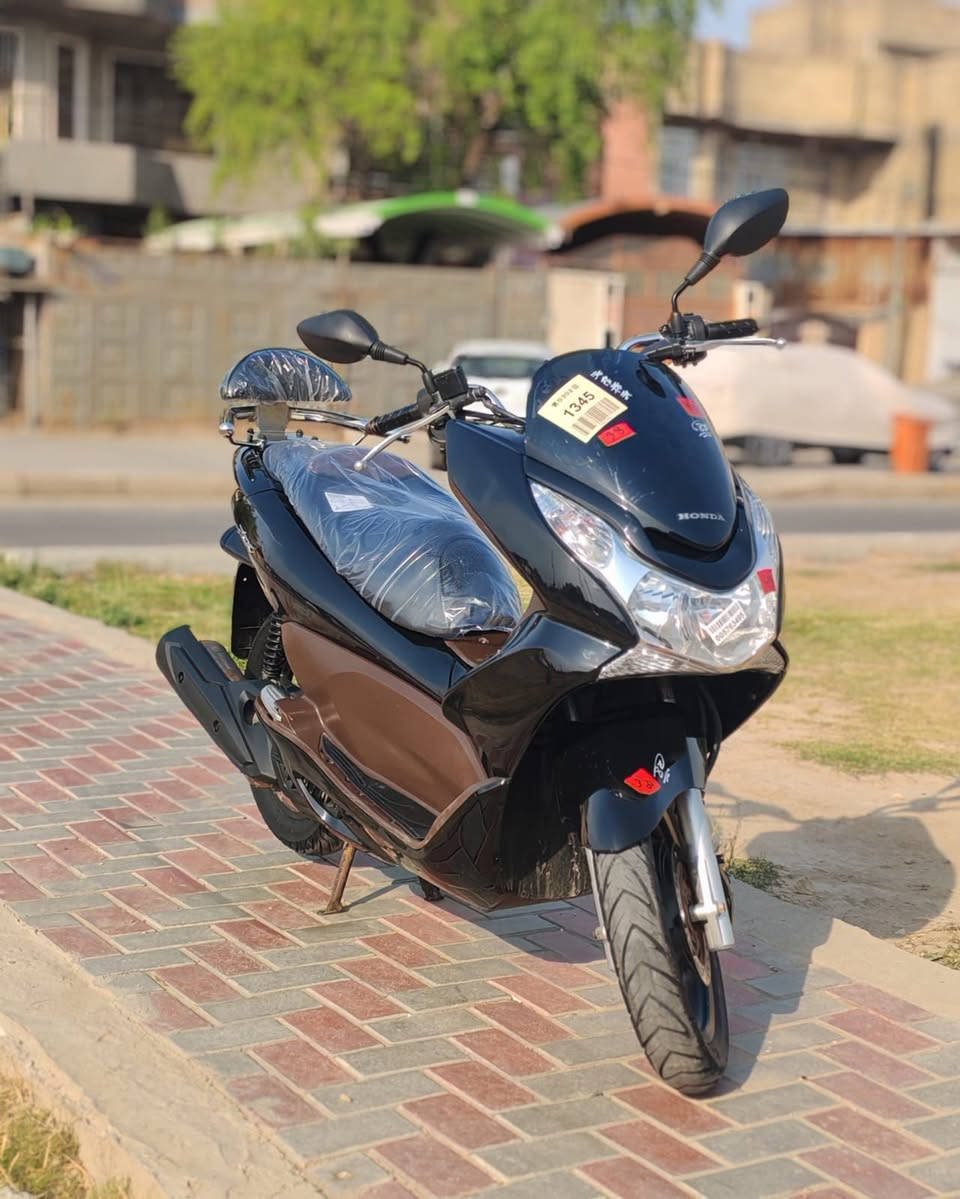 سلام عليكم....
دراجة (PSX)...(جيل الاول)  
🛵للبيع  
دراجة شلعه معدل كهربائيات كلهه شغاله 
دراجة جديده  بلادية
أي نقص مابيهة
جيب فيتر وتعال افحص
العنوان بغداد مدينه الصدر قرب مطعم ليمونة🍋 الاستفسار الاتصال على الرقم 📞 ***********
