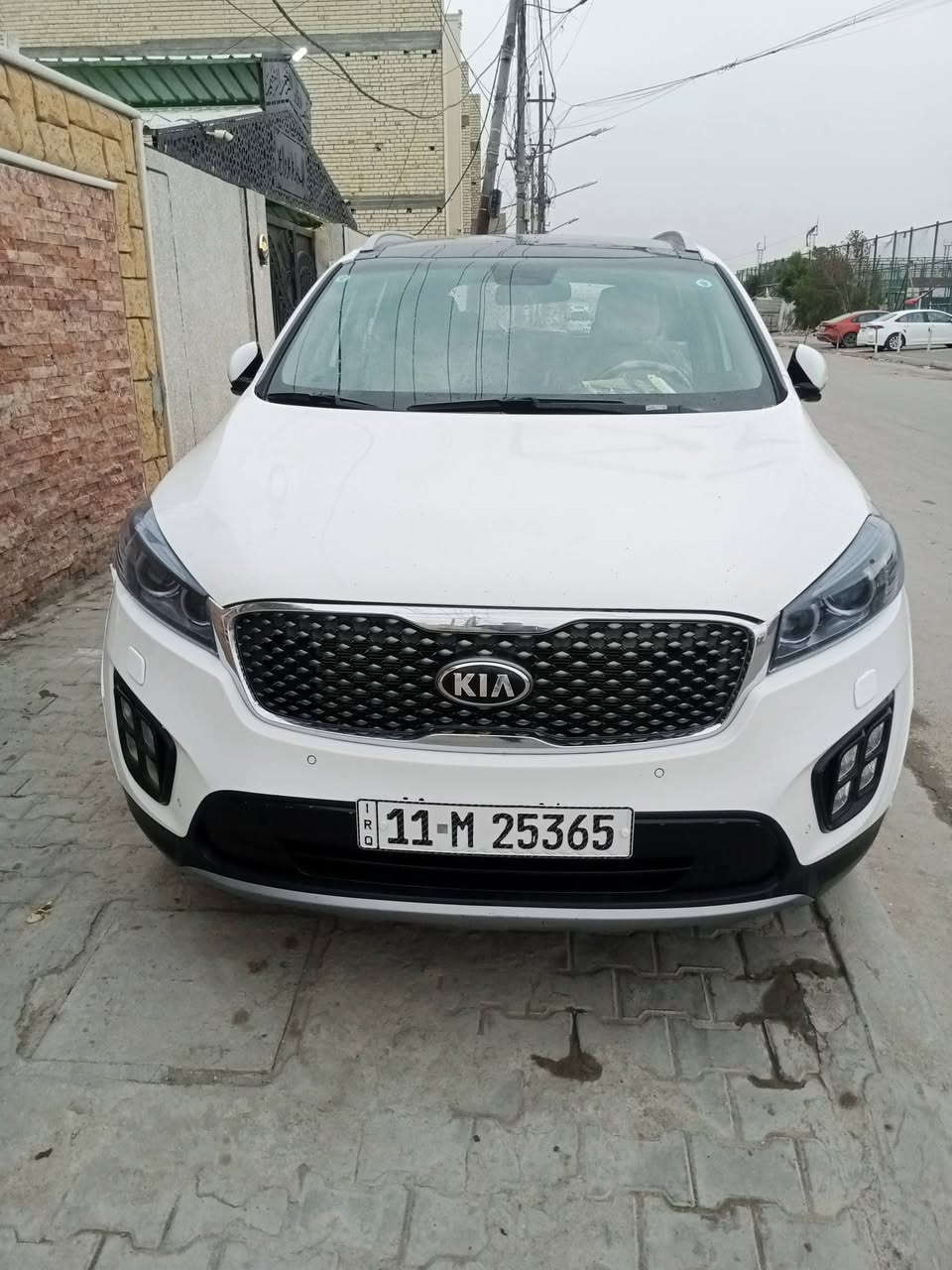 السلام عليكم سورنتو خليجي موديل 2018 سيارة جديد فول مواصفات مكينه 6 سلندر رقم الهاتف ***********
