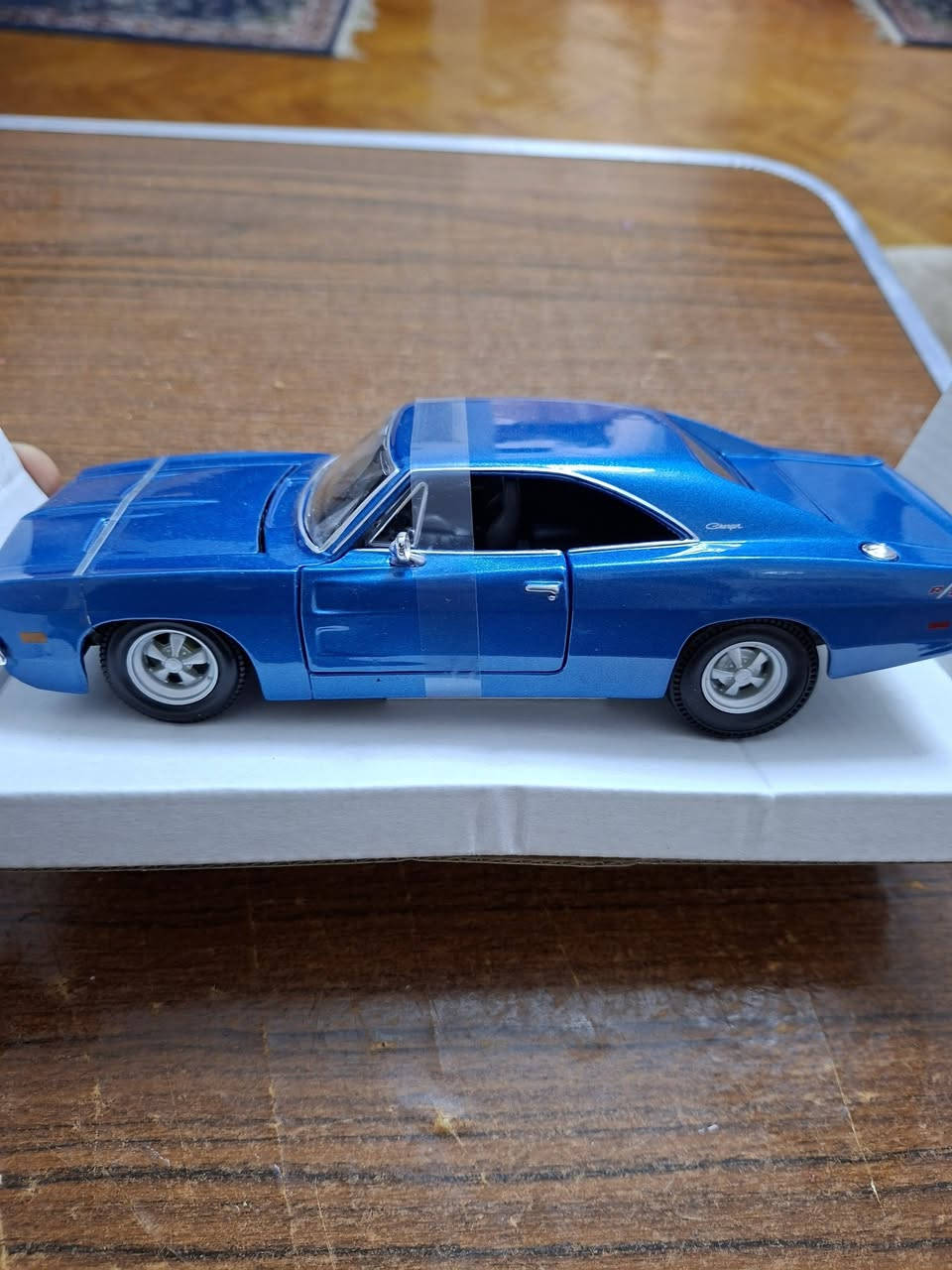#Dodge Charger R/T  1969
Scale 25
#Maisto فتح كبوت امامى وابواب


**إذا كنت صاحب هذا الإعلان وتريد حذفه لأي سبب، رجاءا أرسل رسالة إلى الدعم الفني**