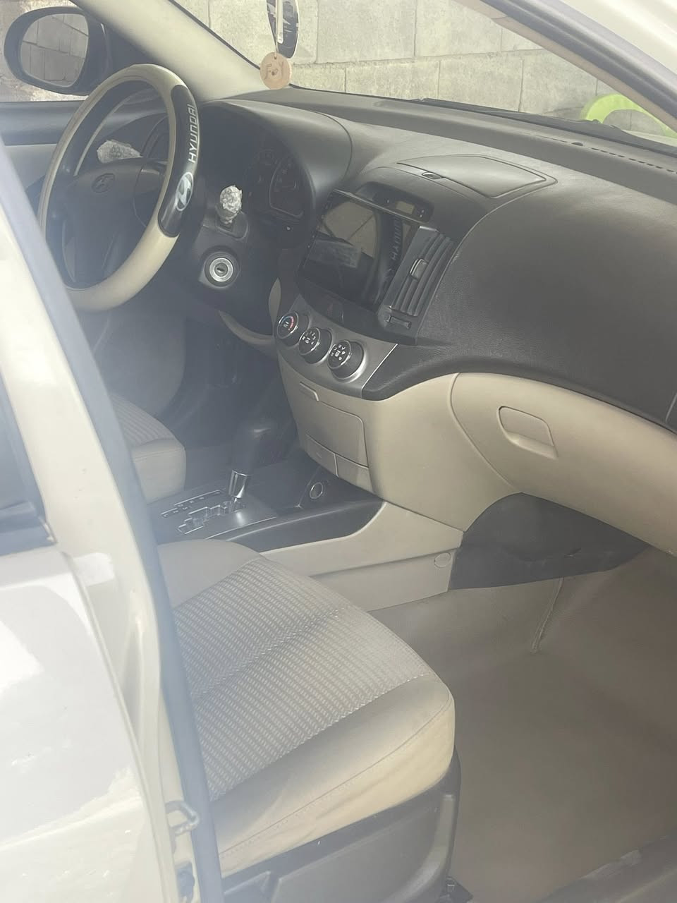 الانترئ موديل 10كفاله عامه عده باردات بسيطات بلجاملغ إلمامي تخم تاير جديد صدرجديدبسمي تحويل أو وكاله رقم بغداد الجديد  محرك ١٦٠٠دكشن عالي  شرط مامفتوخ لاستفسار اكثر اتصال ***********  المكان الصويره  شحميه ق١
