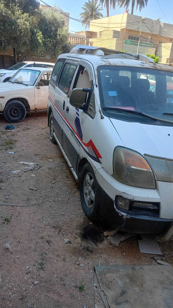 ستاركس حمل 2001
رقم إنكليزي وهزة جديده وسنوية 2028
إني صاحبها تحويل ثاني يوم مكاني الكاظمية 
سعر 58 إتصال على الرقم ***********
