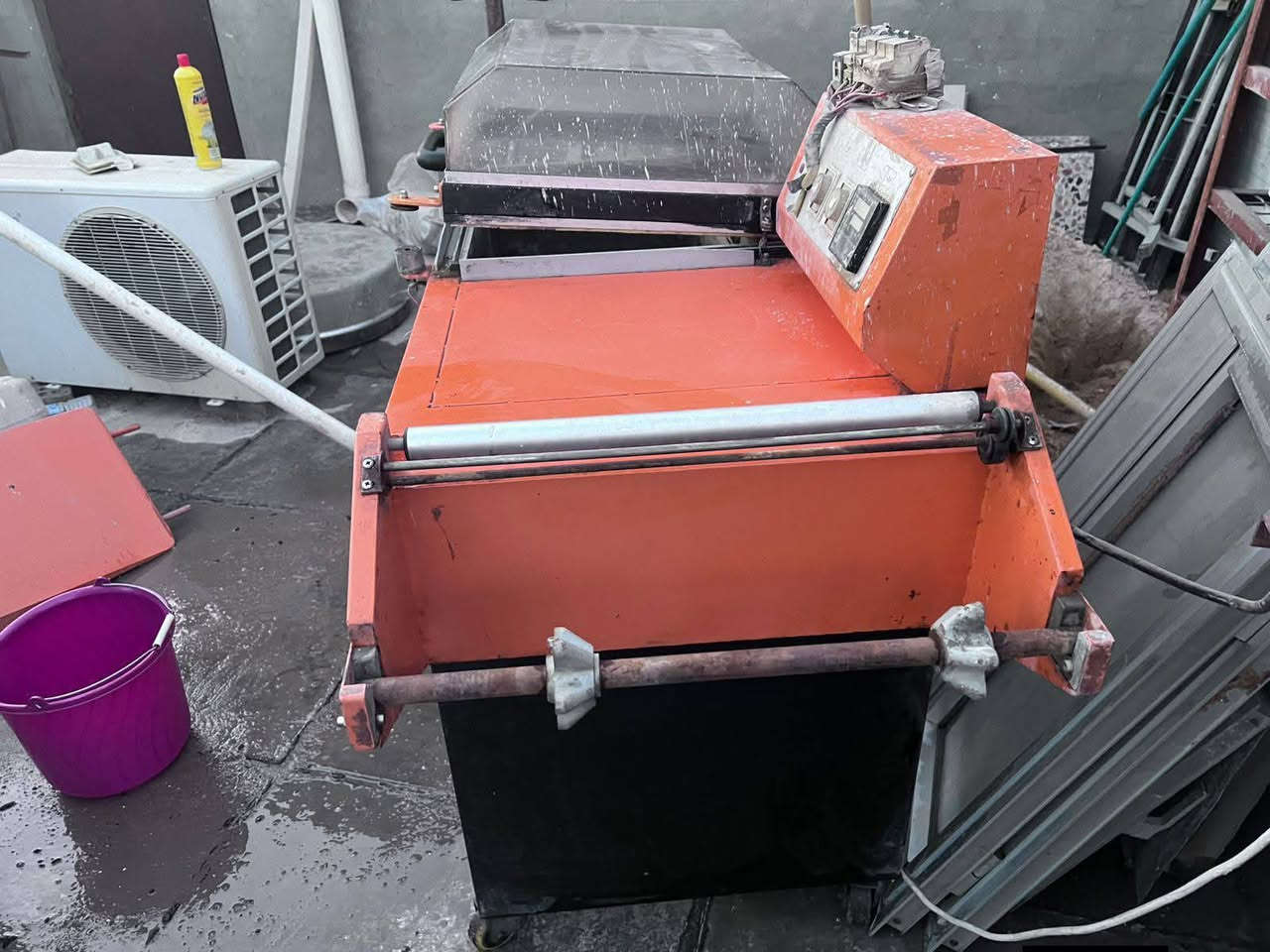 شرنك حراري شغال السعر 500شغله موضح بلفديو


**إذا كنت صاحب هذا الإعلان وتريد حذفه لأي سبب، رجاءا أرسل رسالة إلى الدعم الفني**