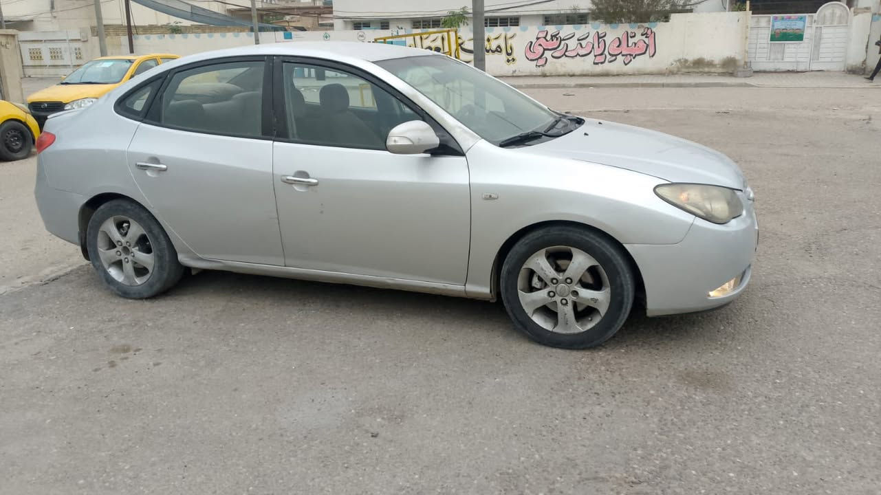 سلام عليكم النترا افانتي ٢٠١٠ مكينه ١٦٠٠ السياره كامله وجاهزه رقم قديم اسليمانيه حادث جاملوغ امامي بدون صبغ السياره تدفئه تبريد كامله السياره اي نقص مابيها السعر ٨٨ مكاني بغداد حي الخظراء***********
