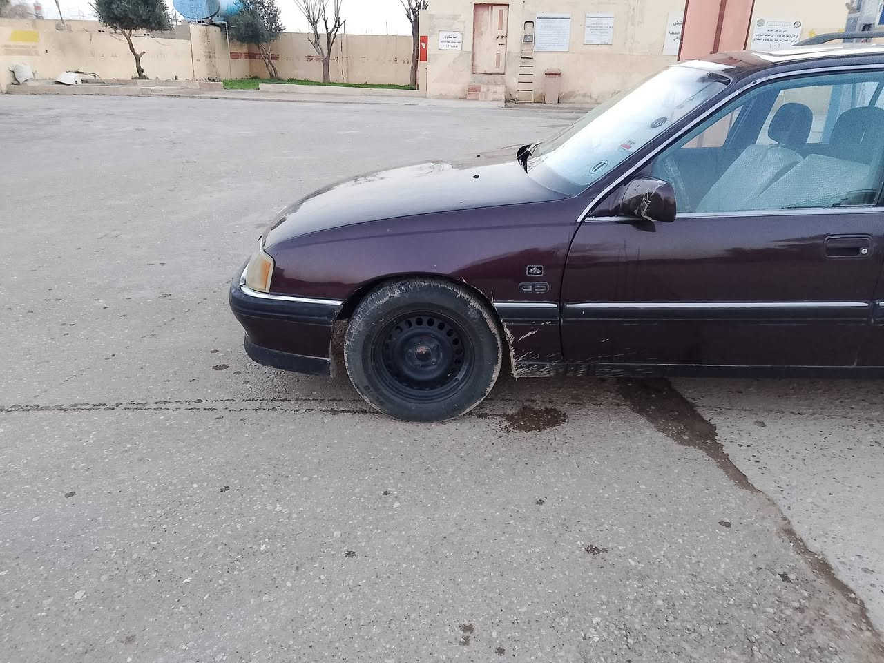 اوميكا استيشن موديل 93نظيف شرط التحويل كيرومحرك نظيف سعر35وبيهامجال  لاتواجدعلافيسبوك ***********
