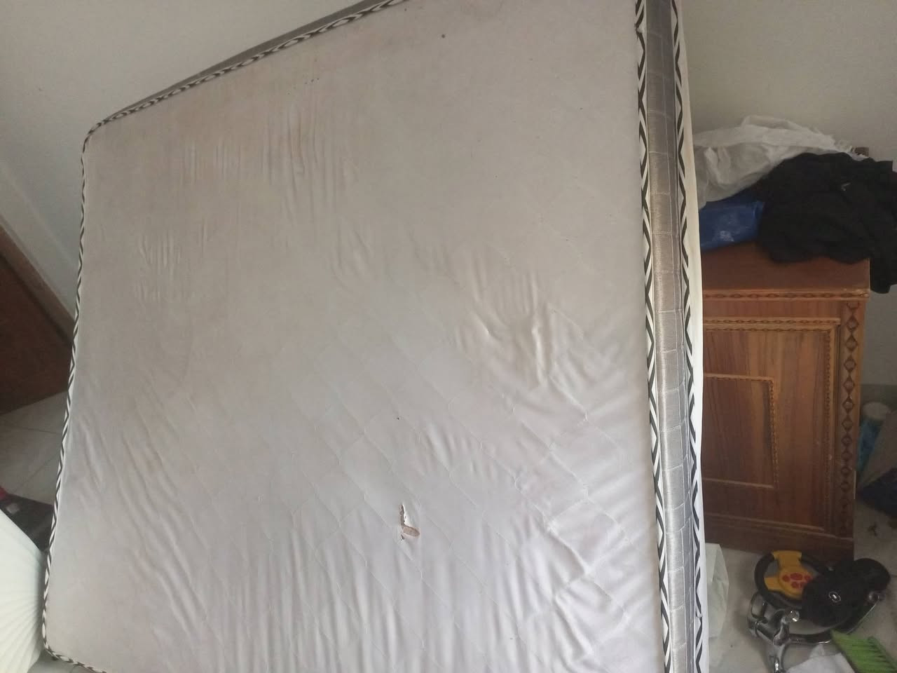 سلام عليكم دوشك للبيع مكاني بغداد الزعفرانيه 
***********
