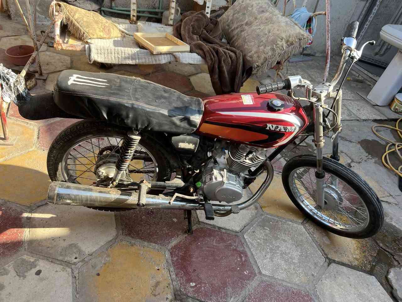 دراجه ادوات للبيع مامفتوحه بس يرادلها جم شغله انا هاملها ومحد يطلع بيها سعرها ب٤٥٠ مكاني بصره جمهوريه ورقمي ***********
