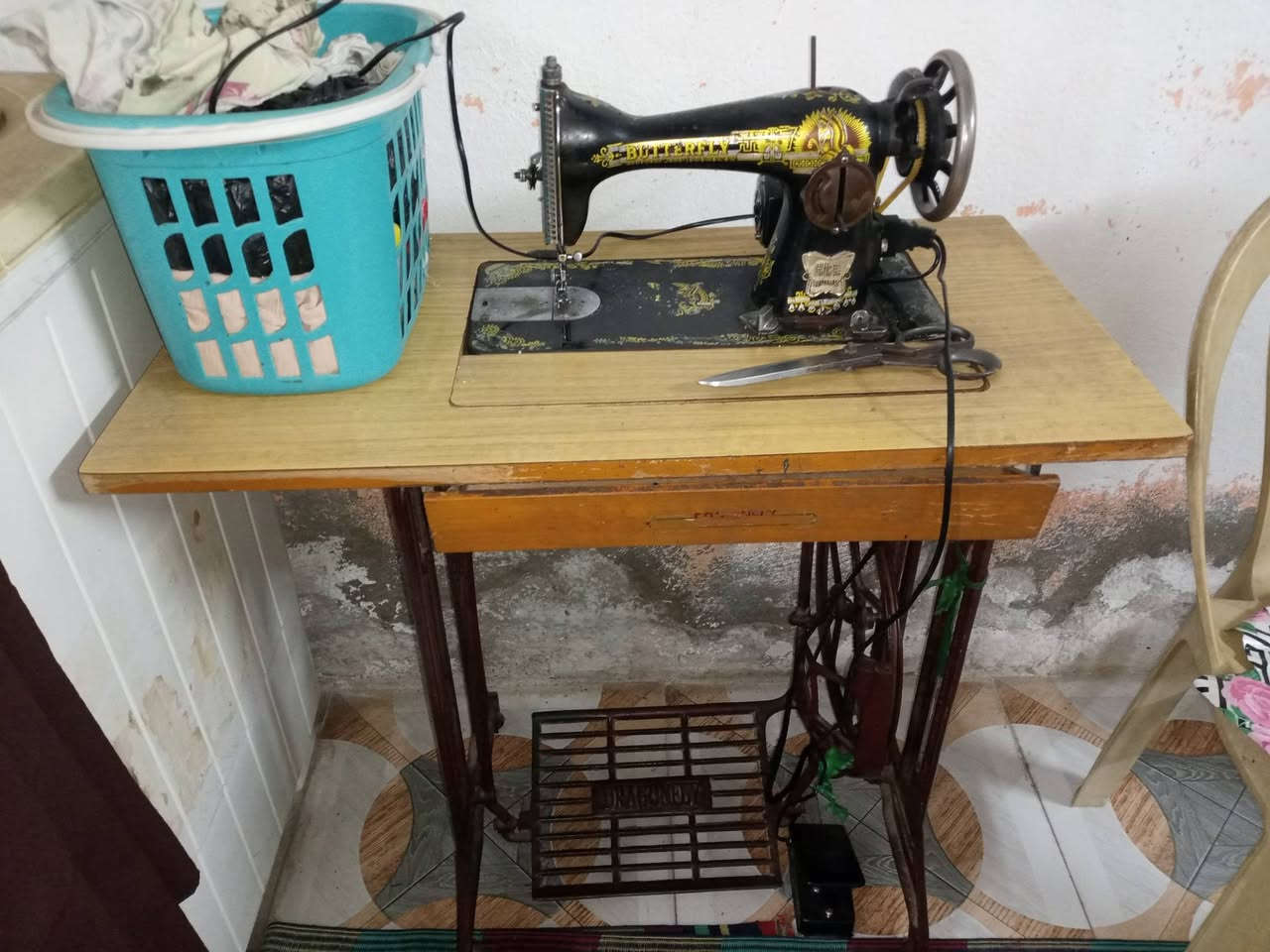 مكينه فراشه الهندي الاصلي القديم تخيط اي قماش للبيع هيه وميزهه السعر ١٠٠ وبيه مجال


**إذا كنت صاحب هذا الإعلان وتريد حذفه لأي سبب، رجاءا أرسل رسالة إلى الدعم الفني**