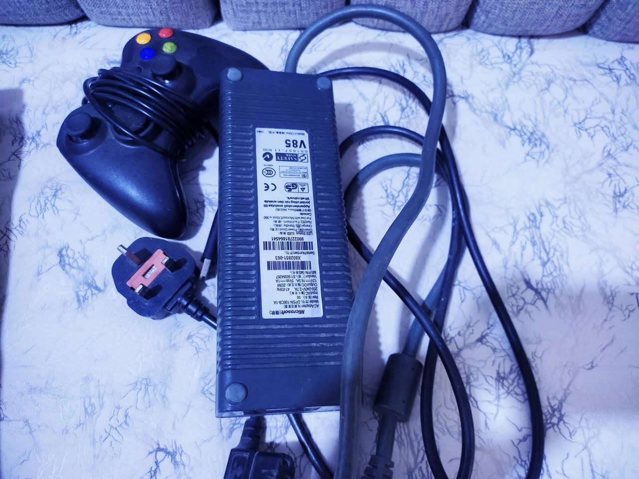 للبيع اكس بوكس 360 نوعية فات وبي اهواية ألعاب مع كامل ملحقاته ويده وحدة ونظيفة كلش
🔴 السعر 100.000 مكاني كركوك
***********
