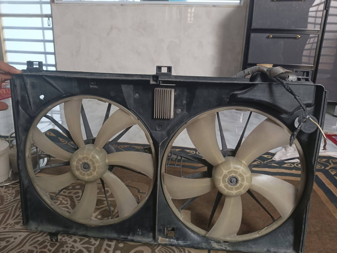 سلام عليكم للبيع مروحه تبريد ام ثنيم السعر 50الف مكان نجف الاشرف رقم التصال ***********
