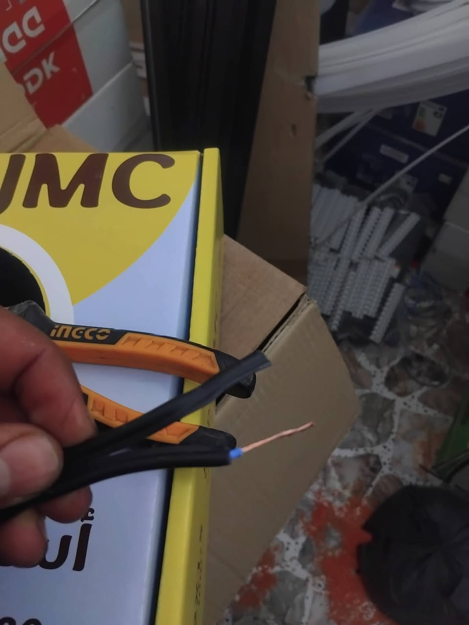 تم اسلاك سيمز نحاس 
طول 80متر نحاس 100بل100  

موجود توصيل إلى جميع محافظات العراق 

ديالى المقدادية الحساويه الشارع العام قرب شارع العواشق 
***********
