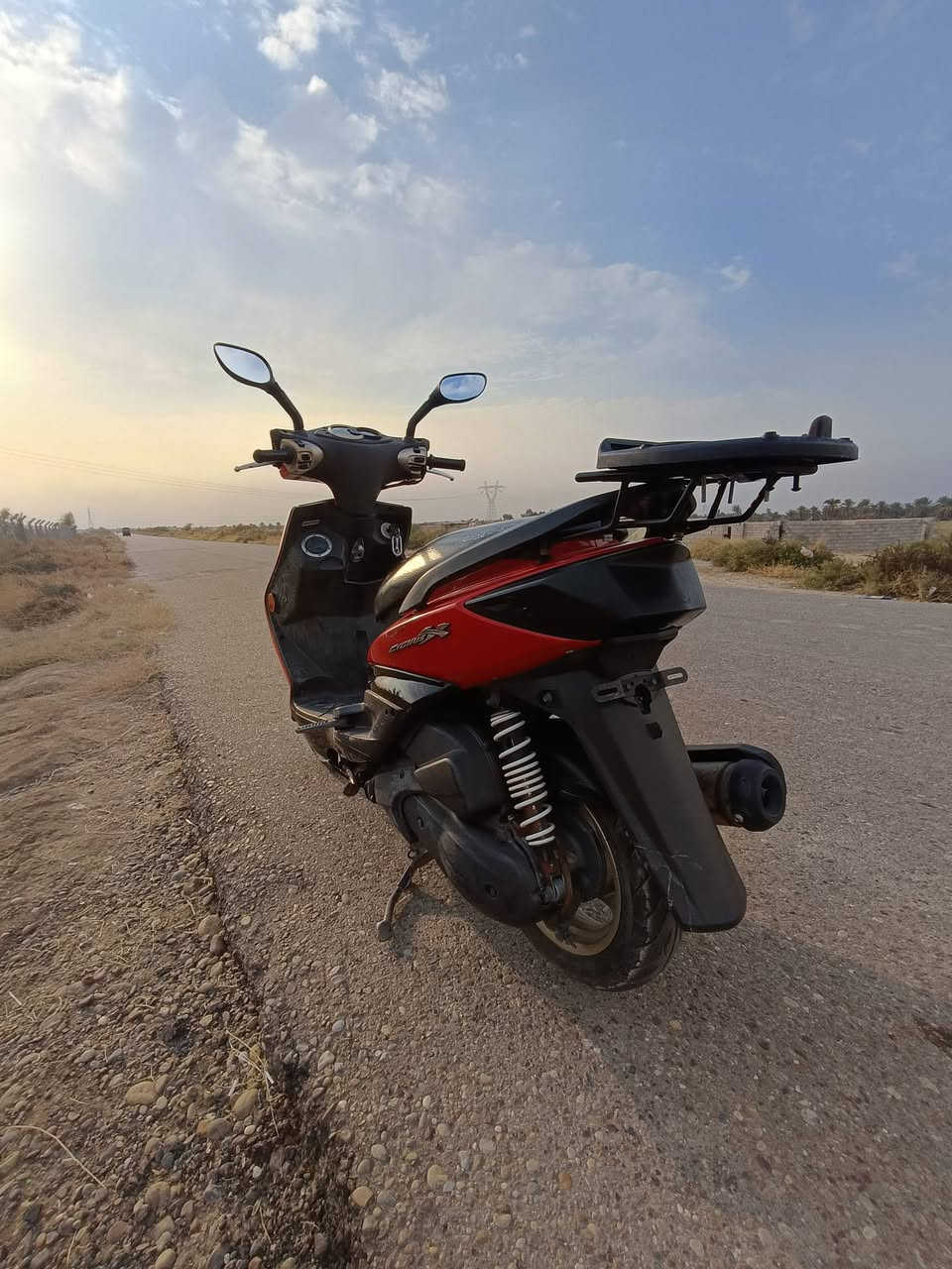 السلام عليكم من رخصه الادمن 
دراجه سكنس فحل نوزل
140دراجه نضيفه كلش صارله 5 اشهر من نزلته من الرمبه
دراجه مداريه كلش دهن امزويل وبانزين محسن
السعر 950 وبيه مجال بسيط ***********
