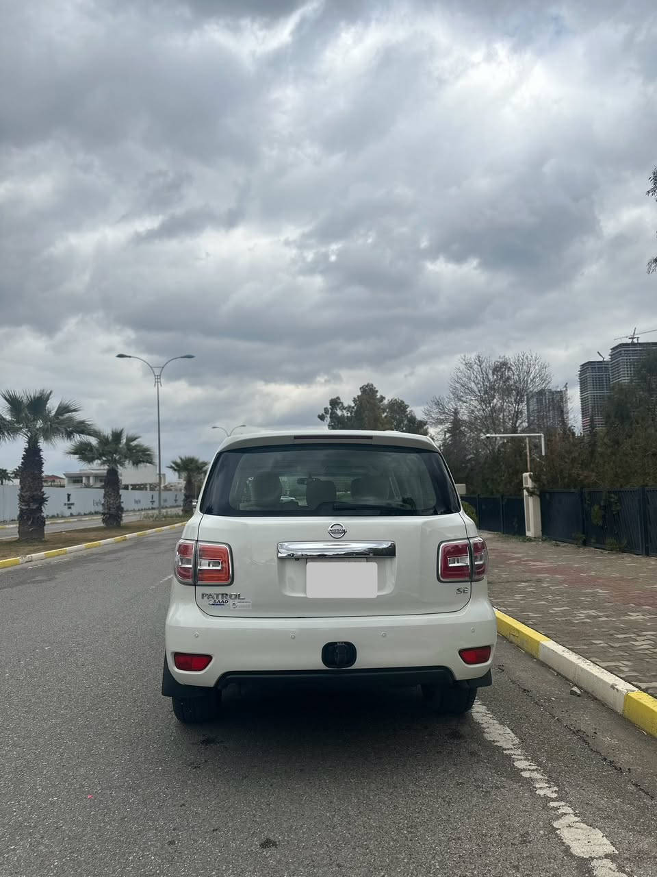 نيسان باترول 2013
‎مواصفات SE درجة 2
‎المحرك 5.6 مرغوب
‎سلايد
‎ثلاجة
‎حساسات
‎جگ
‎كوشن كهربائي
‎تبريد مركزي
‎ماشي 221,000 كم
‎المحرك والگير شرط (بالحالة الممتازة)
‎السيارة بدون مصاريف إضافية

‎باب الخلفية سكن بها شويه صبغ ، جاملغ السكن بها بارد 
باقي كله ما بي شي

مكان اربيل
***********

السعر : خاص
