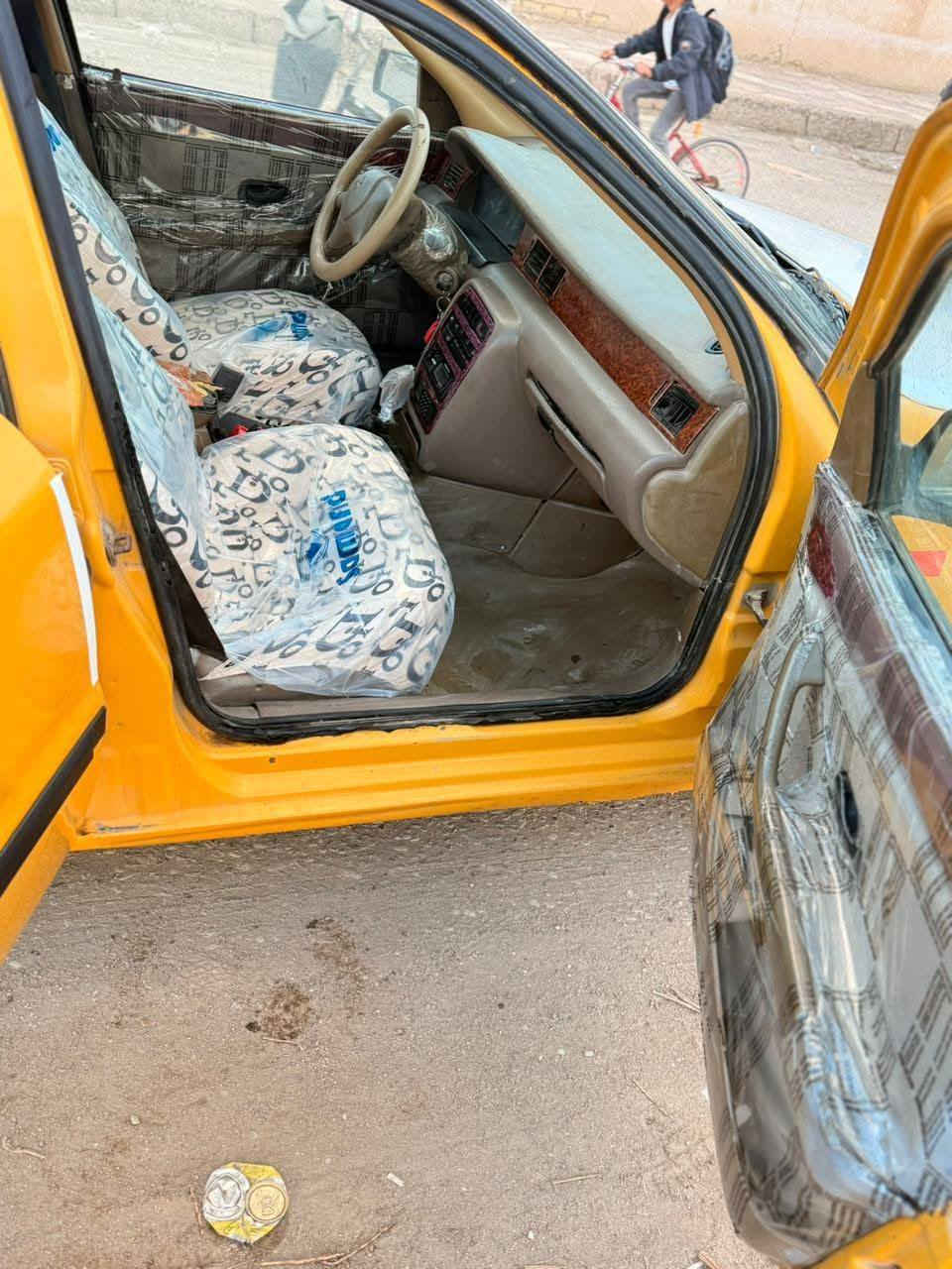 السلام عليكم سمند 2011 ناطق
مكفوله من الضربه القويه
محرك مكفول 
تحويل مباشر 
مكان السيارة نجف/ كوفه ***********
السعر المطاوب 24
