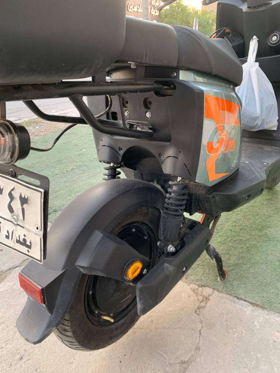 دراجه شحن جديده كلش 5 بطاريات كبار 3 سرع مثبت سرعه السعر 400 وبيه مجال مكاني بغداد للاتصال *********** قابل للمراوس
