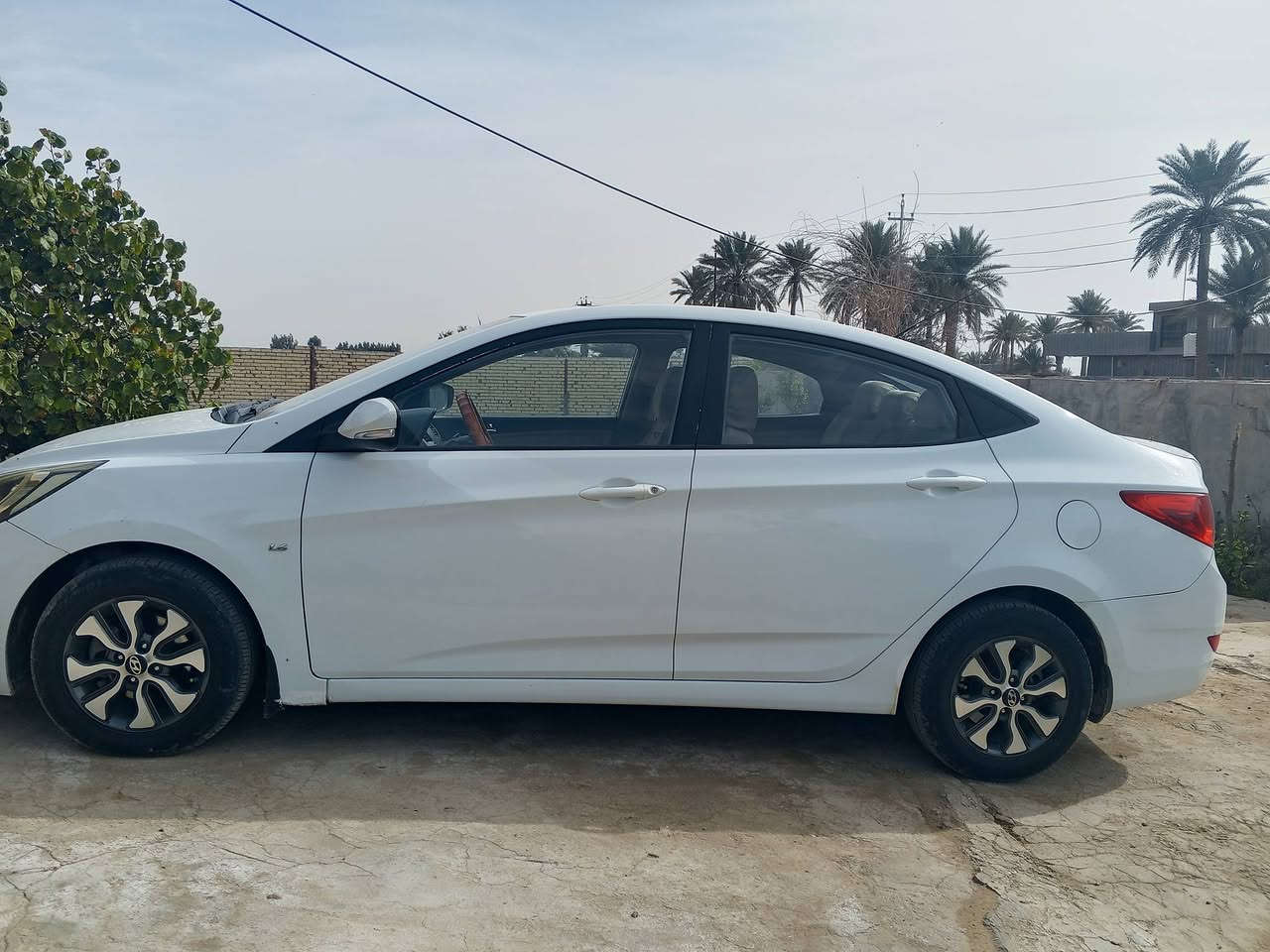 السلام عليكم ورحمه الله وبركاته
اكسنت خليجي محرك 1600. ماشيه 180. فول مواصفات بلو كفاله عامه رقم بابل انكيزي سنويه وهزه جديده تحويل مباشر السعر 94.   كلش نضيفه وجاهزة وحلوه موديل 11 
ابيعلك شرط السونار. مكاني بابل النيل. ***********. بي واتساب.
