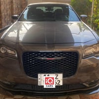 كرايسلر  2023 s300 فول بيها تعديل بارد وشبر صبغ  ماشيه 45 ميل رقم بغدا...