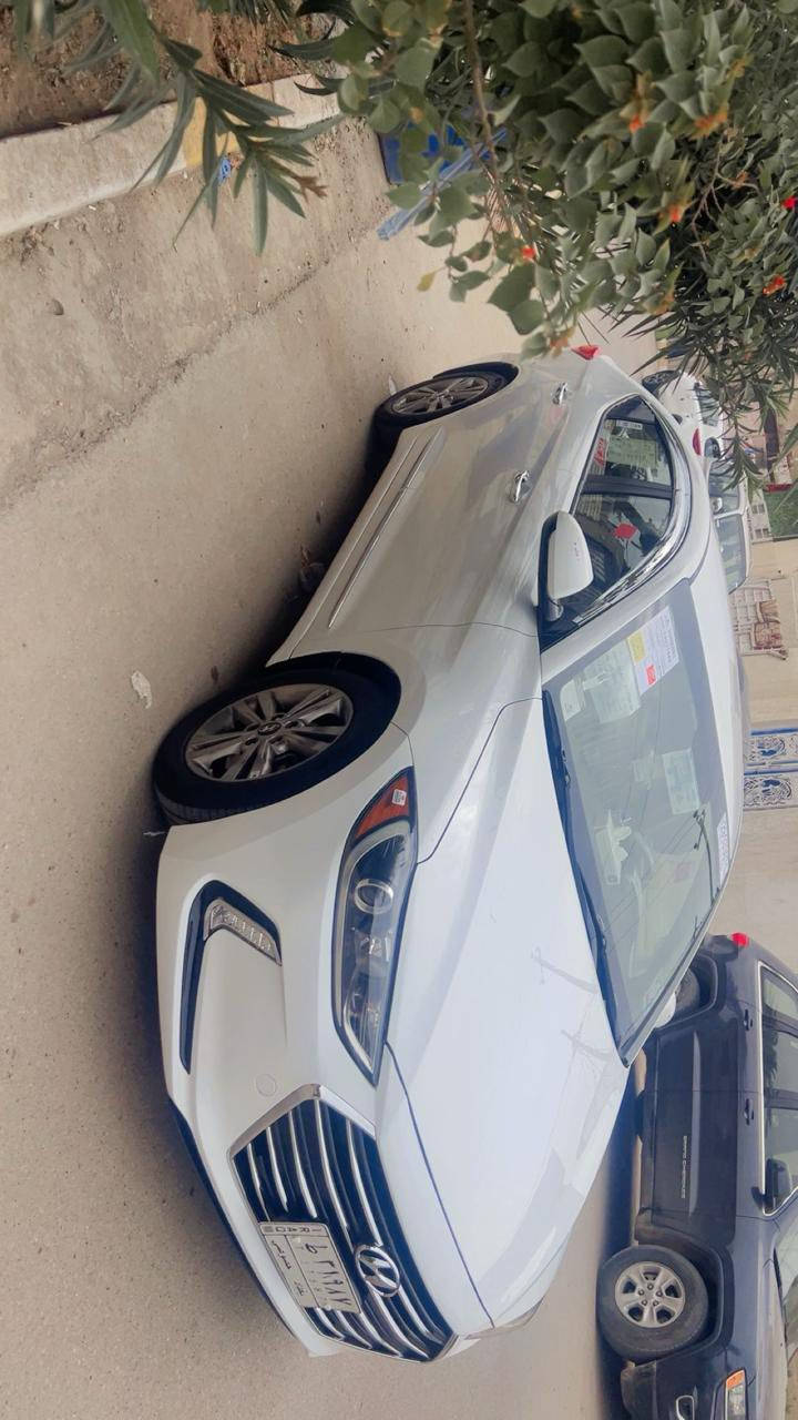 السلام عليكم لبيع لنتره 2018 وارد امريكي مكفولا كفله عامه معده بس لبنيد مصبوغ فقط سيارك كله ليبل واحد مكينه وكير مكفولت برغي مامفتوح بين شرط سياره ماشيه 110 حقيقي وكامله من جميع نوحي وبلعفيه على ليخضه السعر 130 وبيه مجال بصيطالعوان بغداد البلديات ماتوجد على لفيس رجان لحد يراسني شراي تصل ويدلل رقمي ***********
