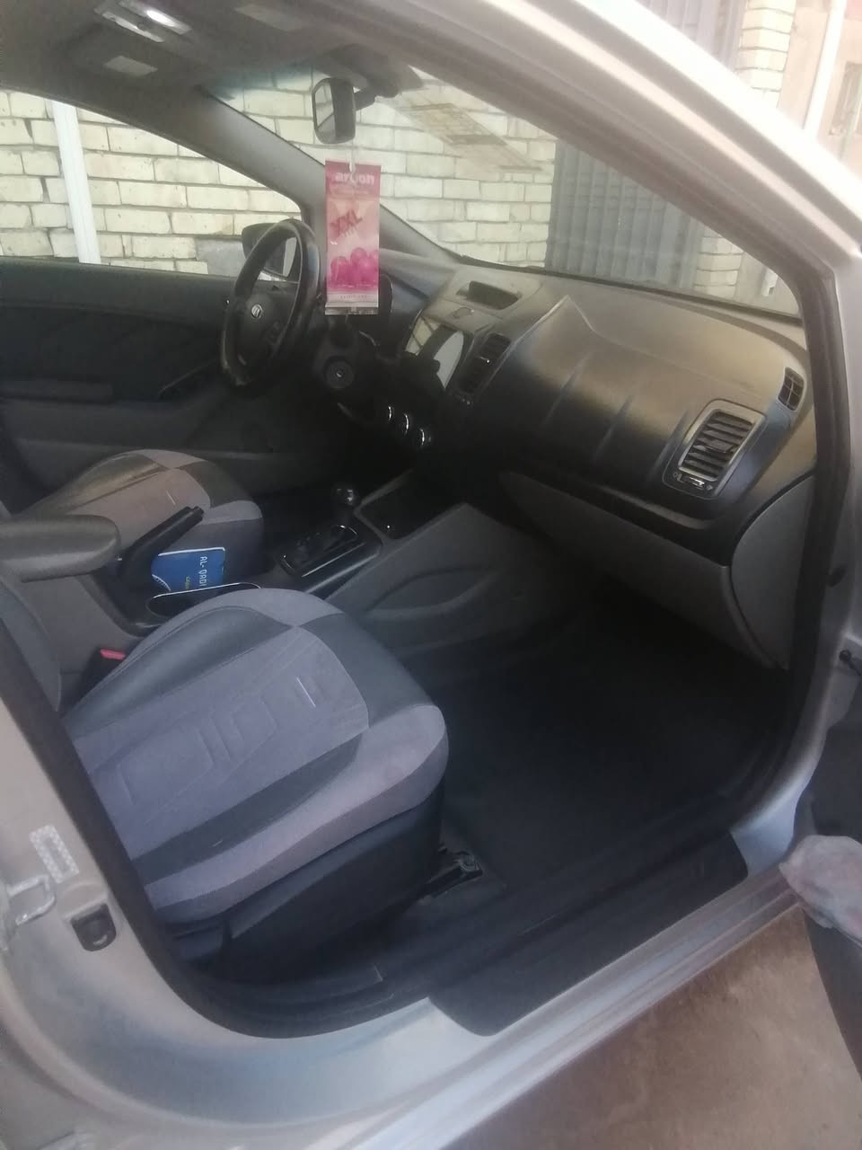 سلام عليكم فرتي موديل14 جديدة مكفوله كلين بس دعاميه سياره في كربلاء مكينه دوش مشيه 108 سعر المطلوب 112 مجال قليل للاستفسار الاتصال على الرقم ***********
