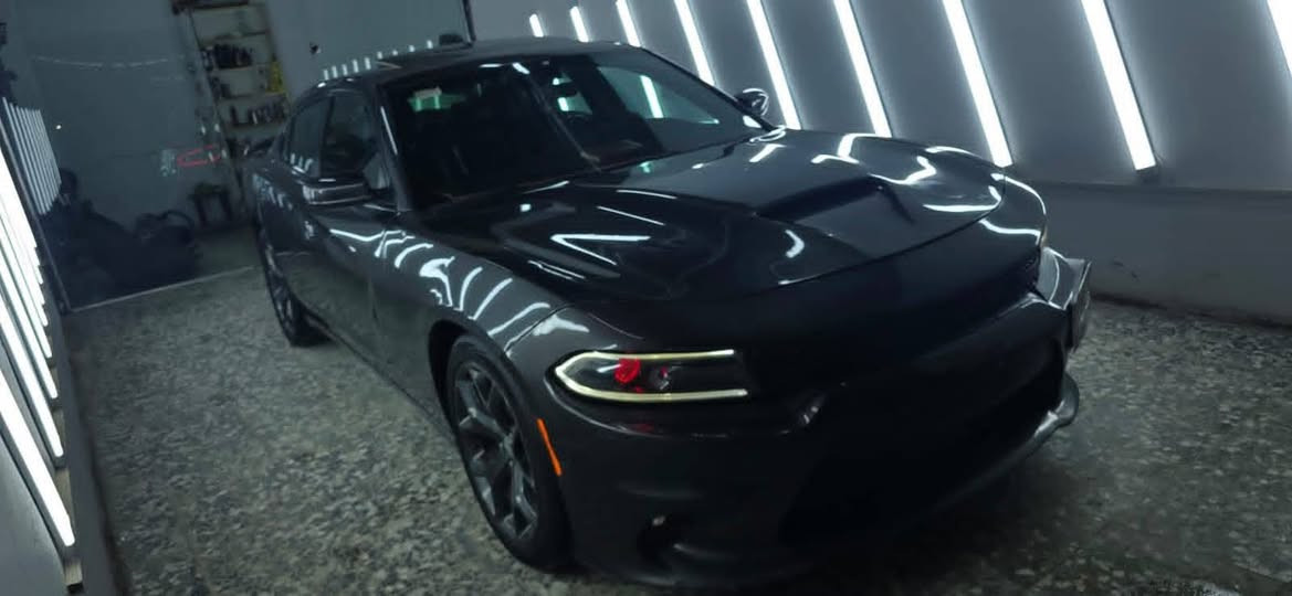 السلام عليكم ..
جارجر 2019 فول مواصفات  Sxt plus. حادثها بسيط فقط بنيد وشخط بجاملغ الايسر البنيد محدث SRT مكينه 3600 v6 كير حداديه كفاله تخم تاير  سياره مال جناي ومامشتغله خط ...    السياره بسمي وشرط التحويل .....

السعر 195 وبيها مجال 

 مكان السياره بابل المسيب. 

الاتصال .    ***********.
