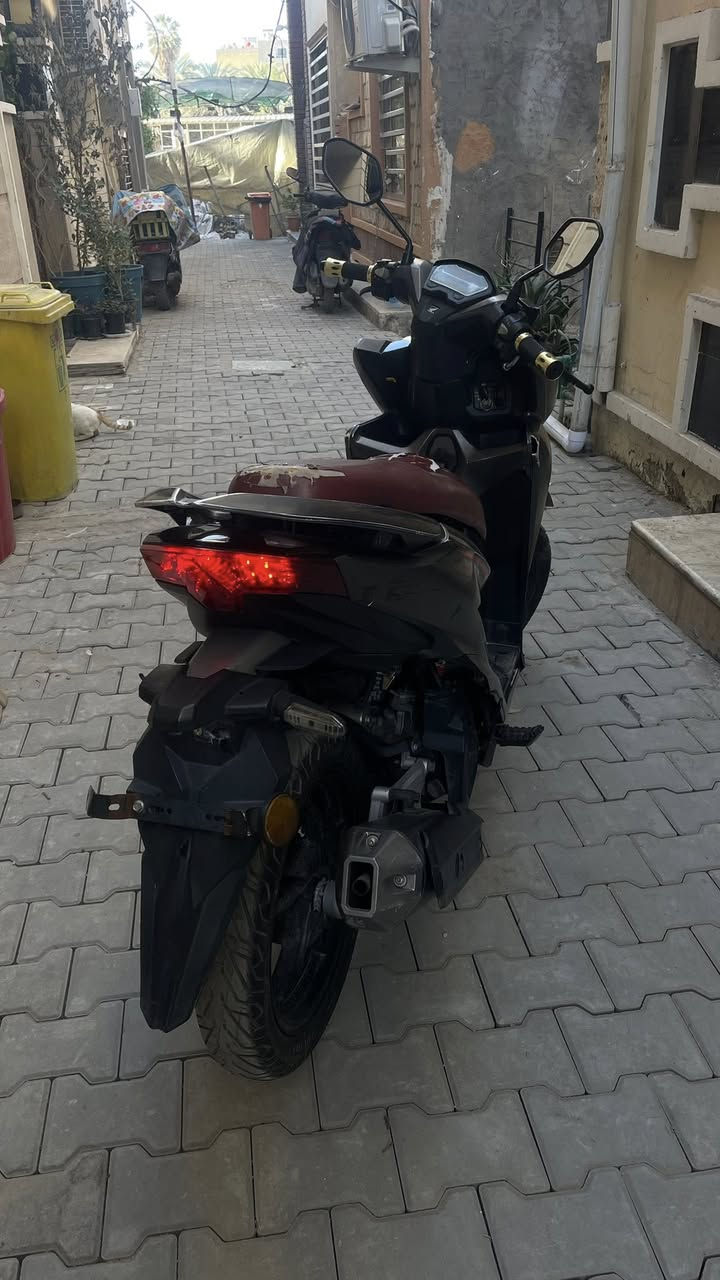 السلام عليكم
للبيع (هوندا كليك) موديل 2019 دراجة مكفولة وبعدهة على وضعية الشركة برغي ممفتوح بلمحرك ماشية 19 الف (سعرهة مليون وربع) وبيهة مجال مكان الاعظمية الاتصال ***********
