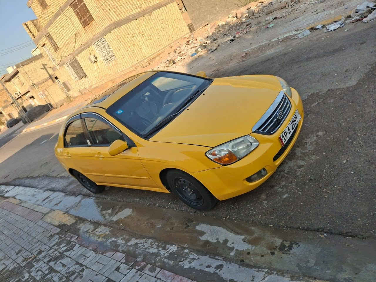 سلام عليكم 
كيا سبكترا 2009 وارد امريكي
سيارة جاهزة كير ومكينه جدد حداديه تخم تاير 
مصفرة هيئه وغرامات تحويل مباشر هزة جديده
سعر 70 مكان سيارة كربلاء للاتصال @ ***********
