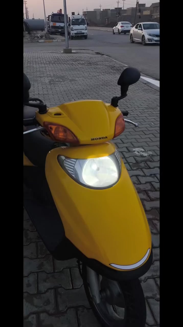 سلام عليكم 
 سبيسي ياباني 🇯🇵
دراجه ناعمه ونضيفى 
دراجه كامله مكمله مال جناي كل نقص مابيها  
سعر750وبيها مجال دراجه تسوه اكثر 
للستفسار اكثر ***********
مكاني كوت/خاجيه
