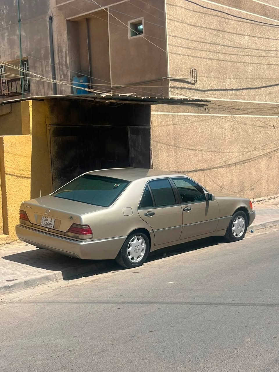 السلام عليكم مارسدس شبح للبيع
كفاله من الضربه فقط صبغ 

محرك ٣٢٠خراطيم المرغوب '

عليه ادامه كامله 

تانكي وطوافه جديده 

تخم نوزلات وبلكات ومجاول جدد

تبريد ثلج 

تدفئه بالكشنات 

رقم وسنويه لل٣١

دبل جام 

شفط أبواب 

سلايت شغال 

اريل كهربائي 

سستم صوت رهيب 

عظمه حلوه السياره 

كشنات كهرباء شغاله 

كشنات جلد بلاديه 

رقم ديالى الدولي 

قواعد بلاديه خياس مابيه 

موديل ١٩٩٣

مكان بغداد 

***********

السعر ٧٥ وبيه مجال قليل
