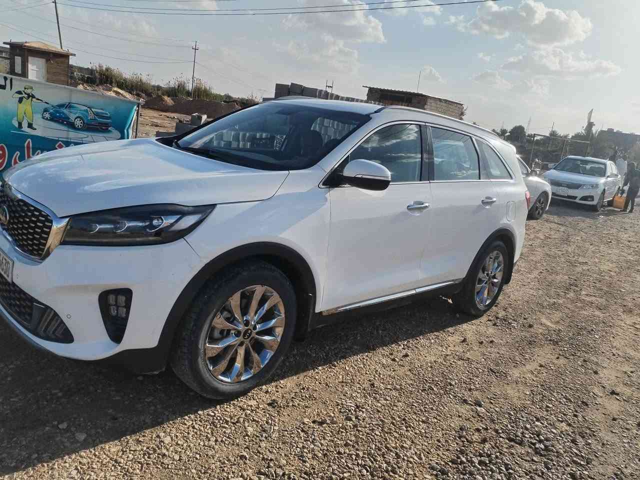 سورنتو للبيع خليجي2020 مكفولة كفاله عامه
رقم بنجف بسمي 

تخم تاير جديد
محرك 6 سلندر 
تبريد ثلج 
بصمه 
حساسات أمامية وخلفية 
شاشه كار بلي 
صندوك كهربائي 
 تحكم سترين 
كشن كهرباء 
اشاره ترحيب 
سياره جديده 
عنون دوانيه *********** واذ مروس موديل اعلا
‏‪
