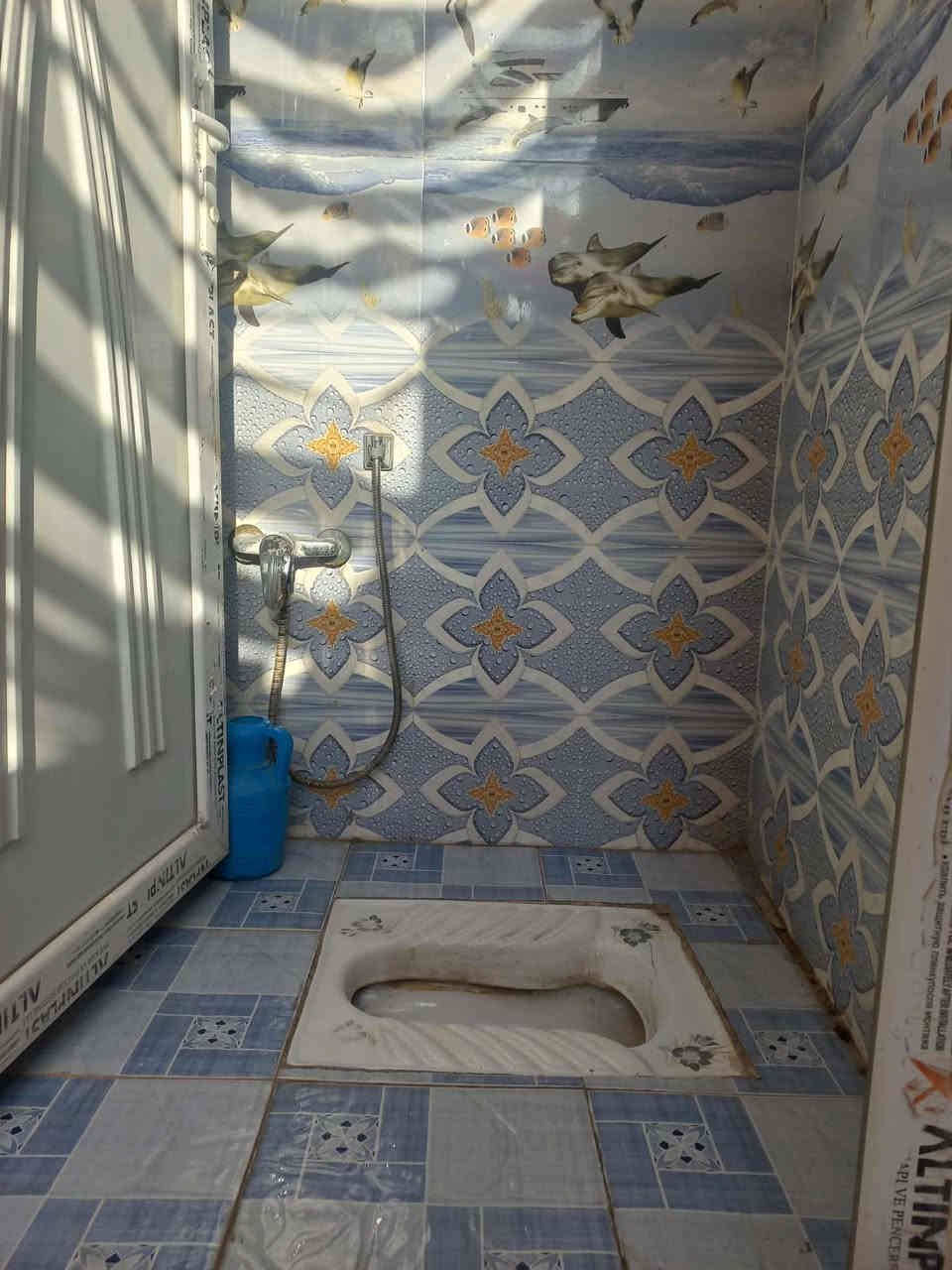 114 متر قرب اسواق برتقالة 4 غرف نوم 
للبيع دار سكني 
طابقين 
الموقع: [  حي السيدة رقية قرب اسواق برتقالة ]   📍
4غرفة نوم 🛌 
صالة مطبخ 
 صحيات استقبال  
حمام 🛁
📐 المساحة: [ 114]
👷‍♂️ علي الغزالي للعقار
🏠 بيع • شراء • مقاولات عامة
📞 للاستفسار والتفاصيل: 
***********
***********
