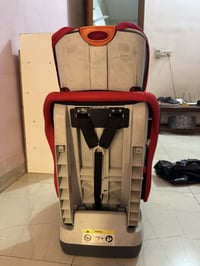 كرسي اطفال مال سياره نصيف جدا استخدم جدا قليل من عمر سنه لحد 6 سنوات ا...