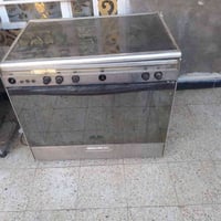 طباخ مستخدم عوزة شغلات بسيطة ٠٧٧٣٠٠٣٥٦٦٣