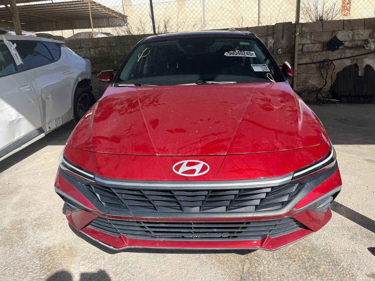 السلام عليكم انتره اللبيع 
موديل ٢٠٢٤ 
نص فول 
الحادث موضح بلصوره 
السياره موجوده بلحره 
شوكت متريد طببه تريد على كتاب الشهداء تريده حره بكيفك  
السعر نتصل وسهله 
رقم ‏‪***********‬‏
