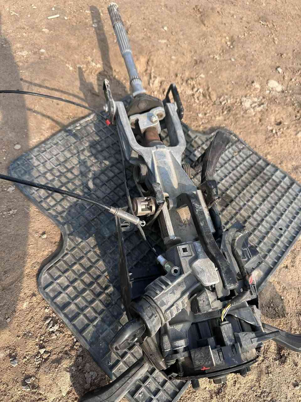 كامل.   سويج جوزه يدات شريط.    شرط حاويه. بالكارتون.  خفاش بصره  ابو صخير. ***********
