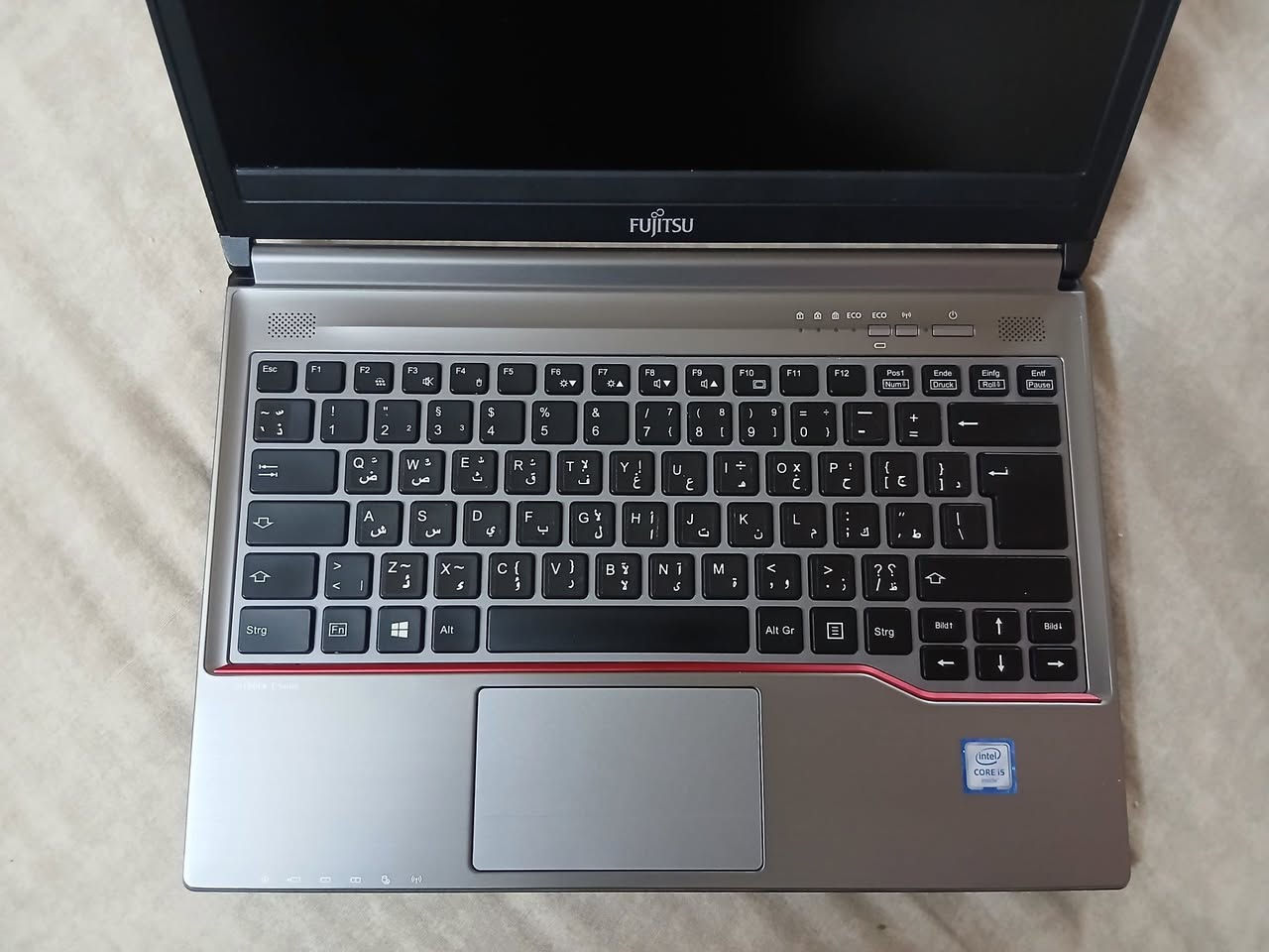 لابتوب فوجتسو ياباني 
معالج i5 جيل سادس 
رام 8 كيكا 
هارد 256 نوع SSD
شاشة حجم 13.3 بدقة FHD نوع ips
كارت شاشة انتل 4 كيكا 
شحن أكثر من ساعتين 
كيبورد ضوئي 
كاميرا FHD
جسم اللابتوب من المعدن 
وياها شاحن أصلي 65 واط وجنطة جديدة 
نظافة عالية جدا 
سعر 160 الف 
اتصال أو واتساب ***********

